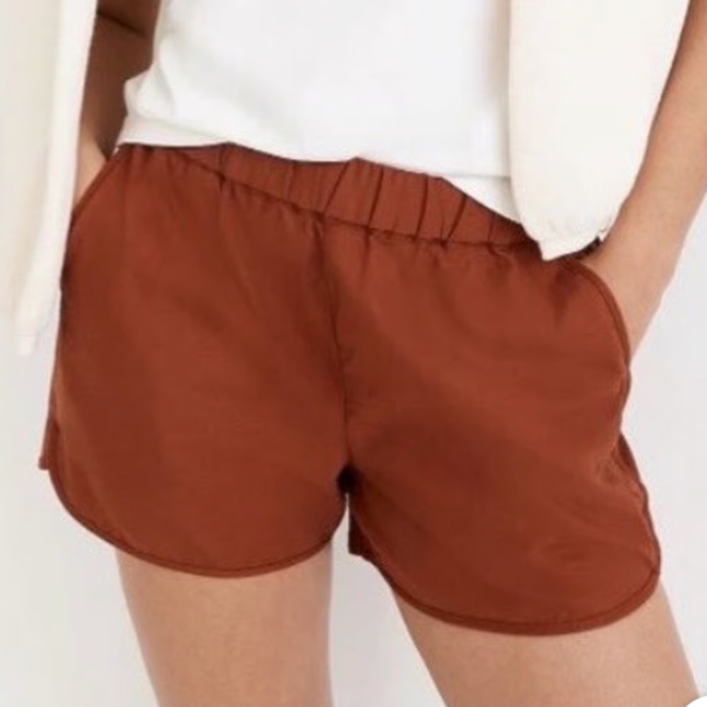 Madewell pull-on, flat front shorts